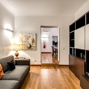 Apartment Bernini Near The Trevi Fountain - 4 Bedroom, Rome