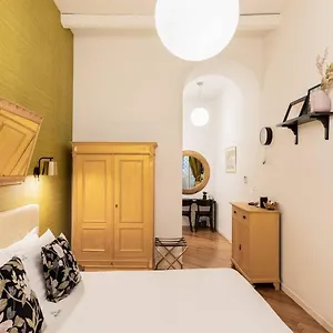 Apartment Vittoria Charme, Rome
